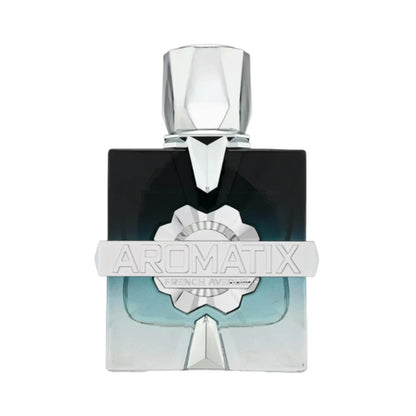 Aromatix X Forbidden Fruit de French Avenue, fragancia ámbar amaderada con moras, mango, manzana, bergamota, cardamomo, lavanda, violeta, vetiver y un fondo de ámbar, vainilla, sándalo, cedro, pachulí y musgo. Elegante y seductora.