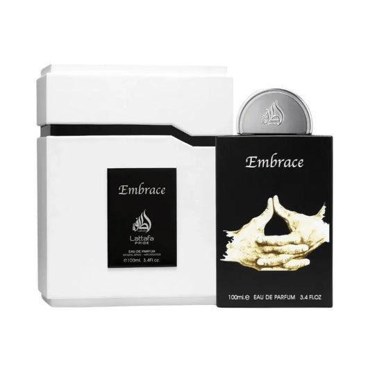 Embrace de Lattafa Pride: frasco y caja del perfume de 100 ml.