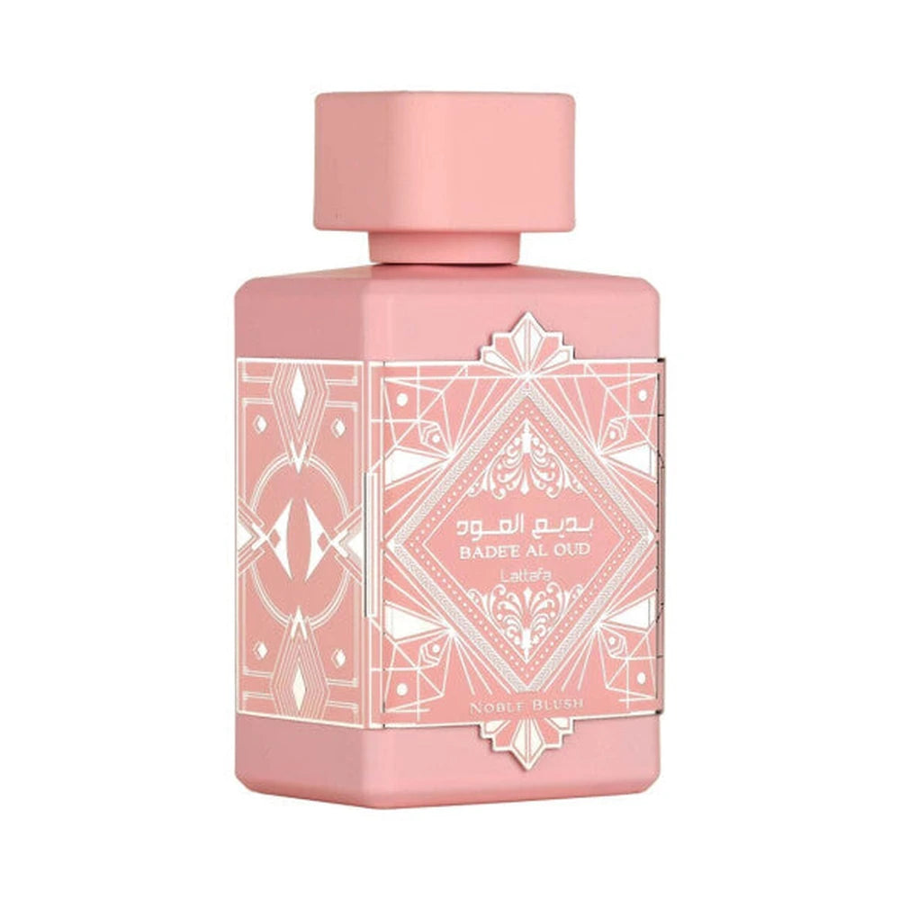 Badee Al Ouf Noble Blush de Lattafa, perfume árabe floral gourmand de carácter cálido, envolvente y dulce
