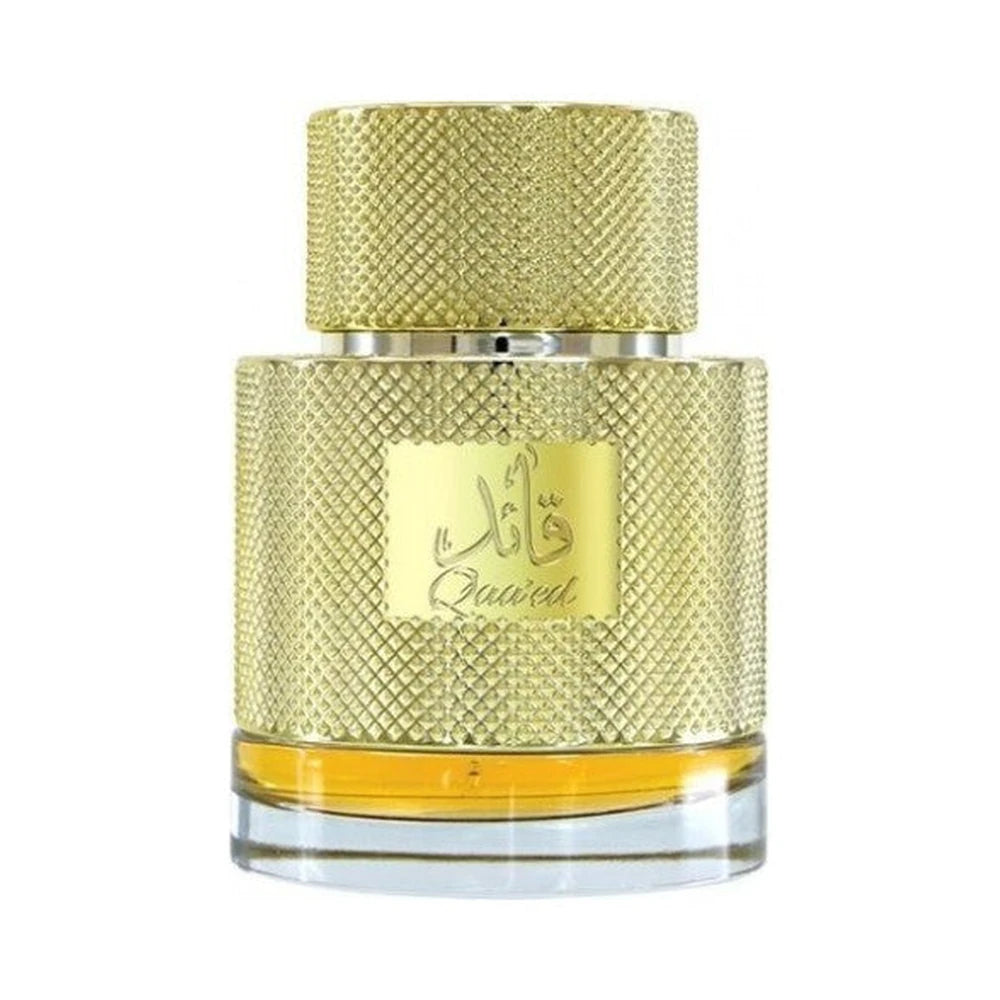 Qaaed de Lattafa, perfume árabe ambarado amaderado especiado de carácter elegante, cálido y luminoso