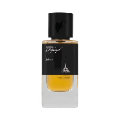 Rifaaqat Adorn de Paris Corner, fragancia amaderada especiada con mandarina, pachulí y vainilla.